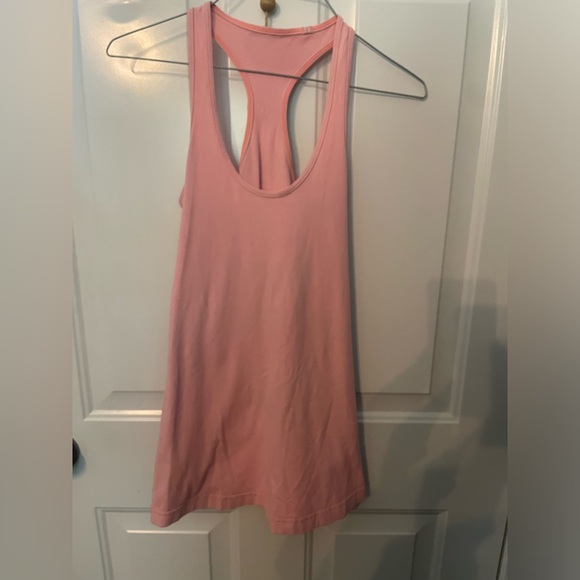 Lululemon light pink racerback top perfect condition size small - Picture 5 of 5